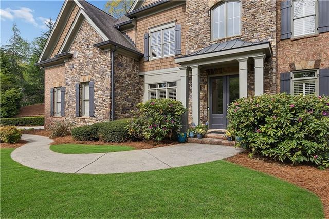 325 Plantation Way, Roswell, GA 30075