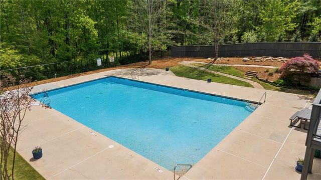 325 Plantation Way, Roswell, GA 30075