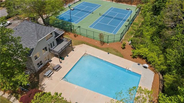 325 Plantation Way, Roswell, GA 30075