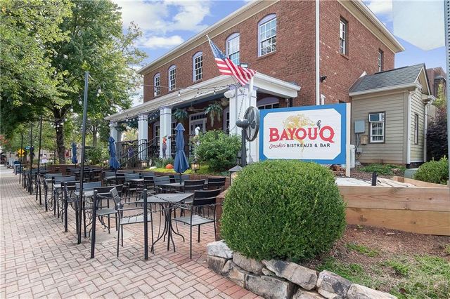 325 Plantation Way, Roswell, GA 30075