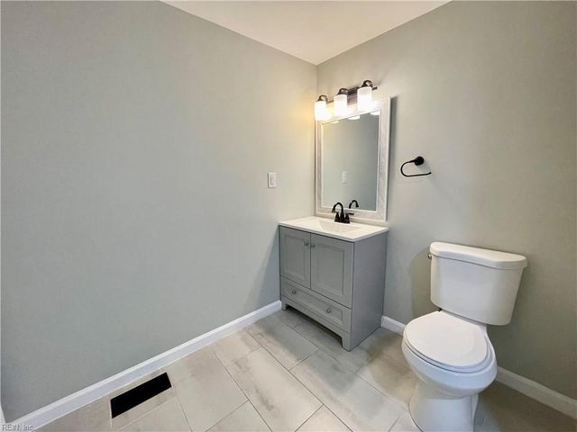 3561 Champlain LN, Virginia Beach, VA 23452