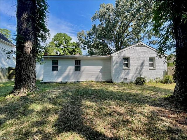 3561 Champlain LN, Virginia Beach, VA 23452