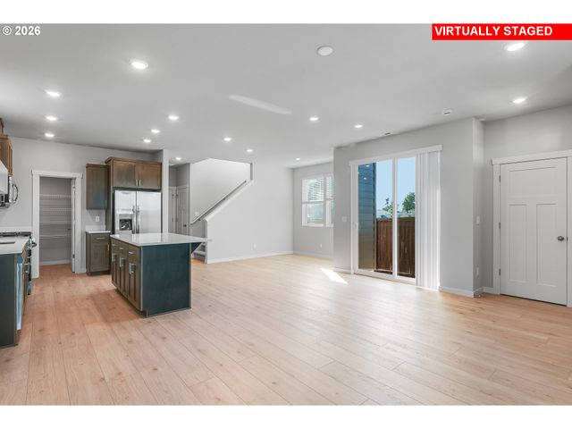 31804 Nw BLAKE Ter, North Plains, OR 97133