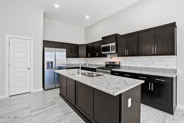 12661 Fredericksburg Avenue, Horizon City, TX 79928