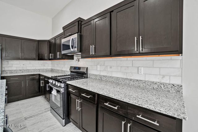 12661 Fredericksburg Avenue, Horizon City, TX 79928