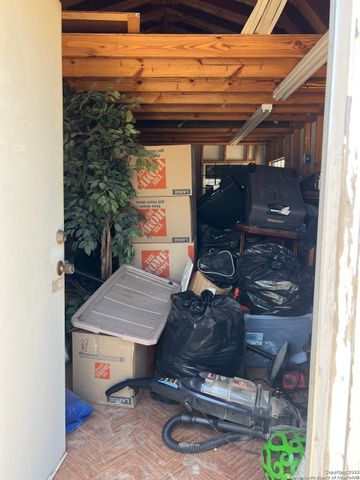 9281 Nelson, San Antonio, TX 78252