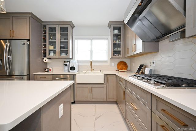 11311 201st Street, Saint Albans, NY 11412