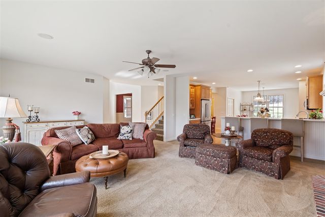 8049 Barony Point, Mattawan, MI 49071