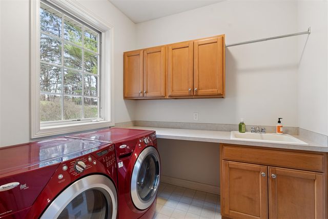 8049 Barony Point, Mattawan, MI 49071