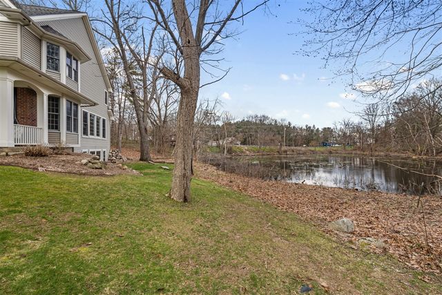 8049 Barony Point, Mattawan, MI 49071