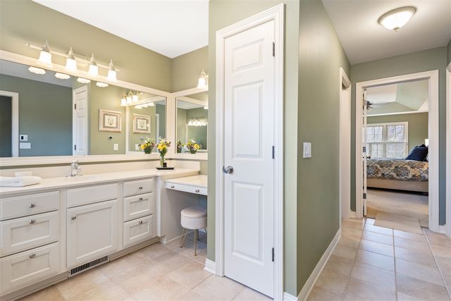 8049 Barony Point, Mattawan, MI 49071