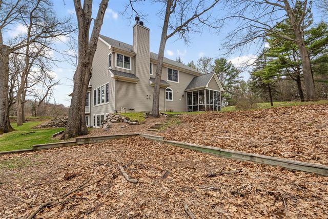 8049 Barony Point, Mattawan, MI 49071