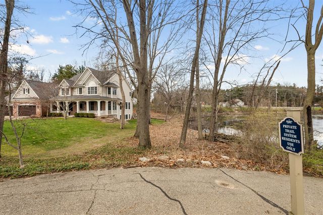 8049 Barony Point, Mattawan, MI 49071