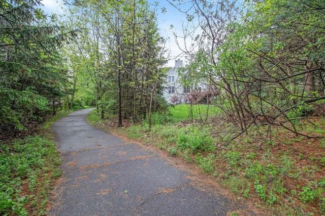 8049 Barony Point, Mattawan, MI 49071