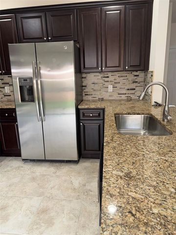 1737 SOMMARIE WAY, Tarpon Springs, FL 34689