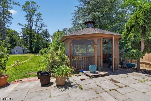 364 Acacia Rd, Scotch Plains Twp., NJ 07076