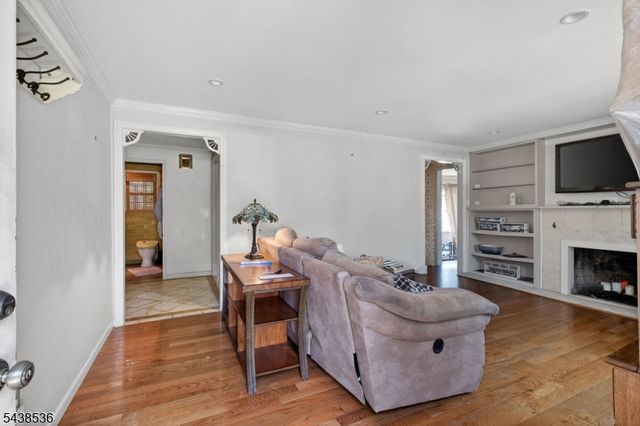 364 Acacia Rd, Scotch Plains Twp., NJ 07076