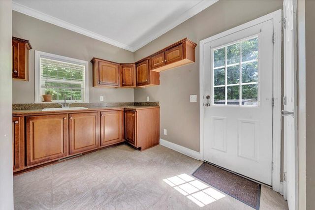 5995 Twine Hollow RD, Salem, VA 24153