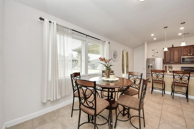 8806 Chapada Highlands Drive, Cypress, TX 77433