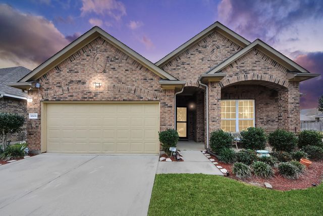 8806 Chapada Highlands Drive, Cypress, TX 77433