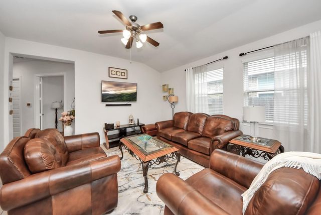 8806 Chapada Highlands Drive, Cypress, TX 77433