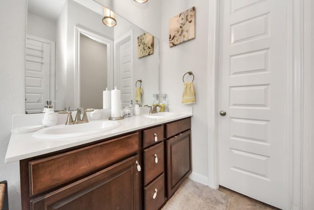 8806 Chapada Highlands Drive, Cypress, TX 77433