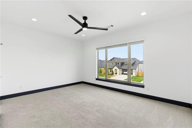 6907 SW Basswood Avenue, Bentonville, AR 72713