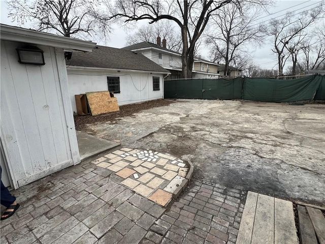 417 Wallace Avenue, Kansas City, MO 64125