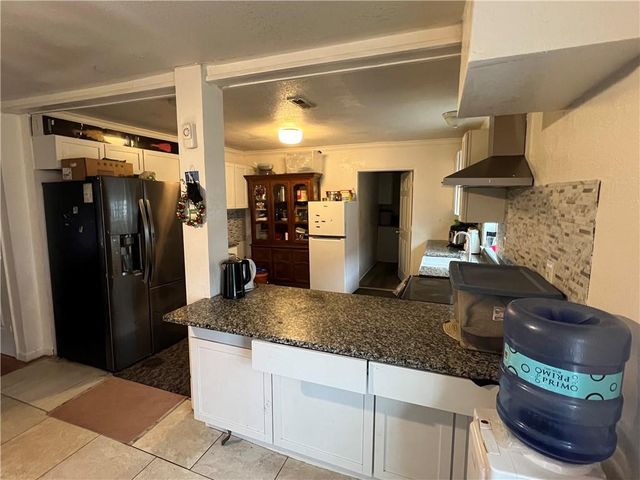 417 Wallace Avenue, Kansas City, MO 64125