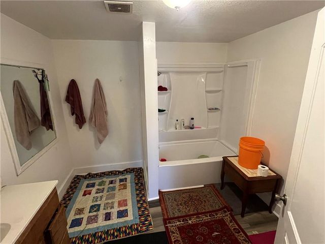 417 Wallace Avenue, Kansas City, MO 64125