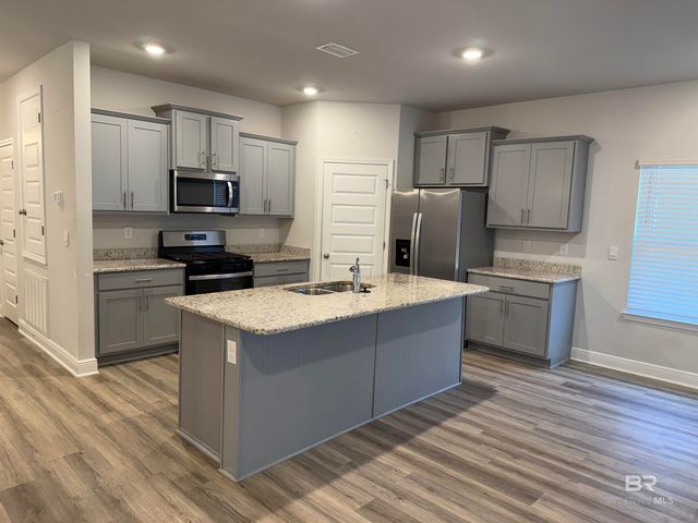 23234 Lieutenant Avenue, Foley, AL 36535