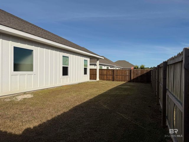 23234 Lieutenant Avenue, Foley, AL 36535