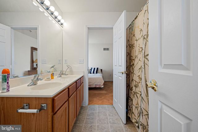43 BARKLEY CT, Dover, DE 19904