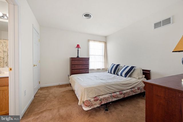 43 BARKLEY CT, Dover, DE 19904