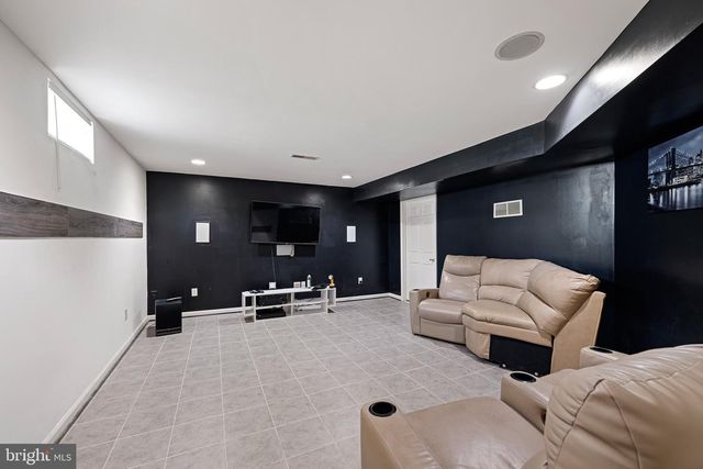 43 BARKLEY CT, Dover, DE 19904