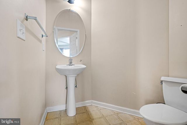 43 BARKLEY CT, Dover, DE 19904