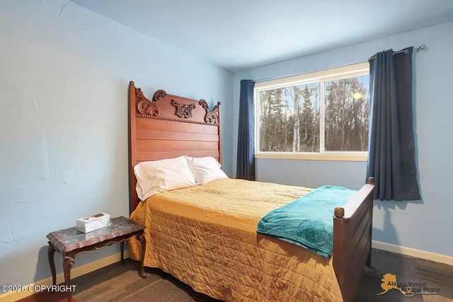 6235 N Wolverine Road, Palmer, AK 99645