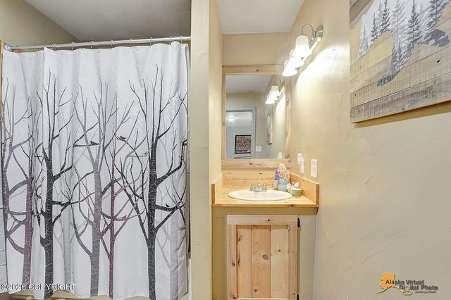 6235 N Wolverine Road, Palmer, AK 99645