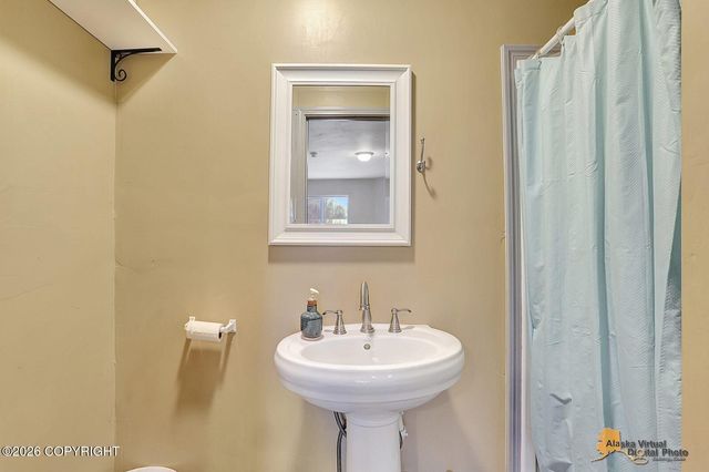 6235 N Wolverine Road, Palmer, AK 99645