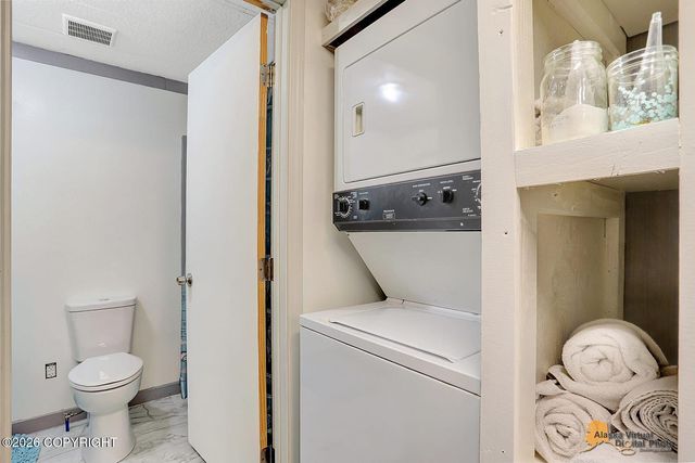 6235 N Wolverine Road, Palmer, AK 99645