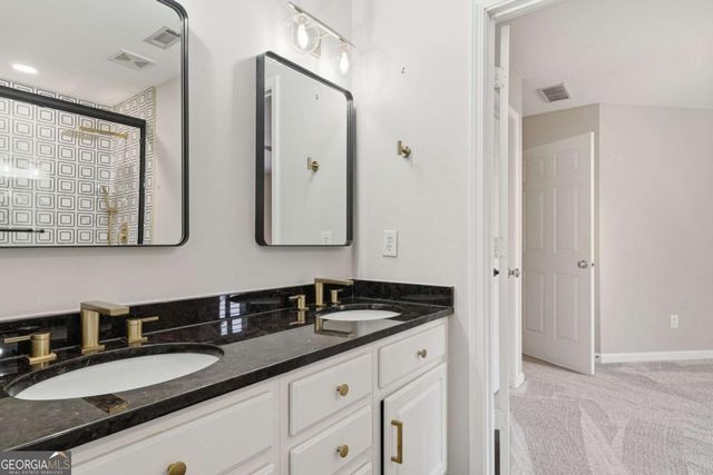 5040 Winding Hills Lane, Woodstock, GA 30189