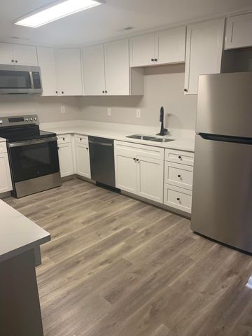 1118 Gunn Avenue B, Charleston, SC 29407