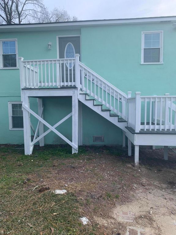 1118 Gunn Avenue B, Charleston, SC 29407
