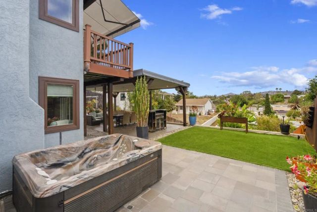 6749 Alamo Ct, La Mesa, CA 91942