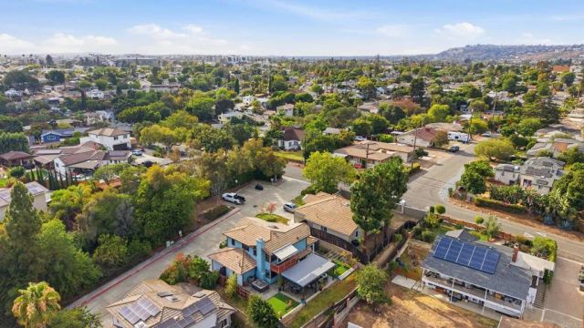 6749 Alamo Ct, La Mesa, CA 91942