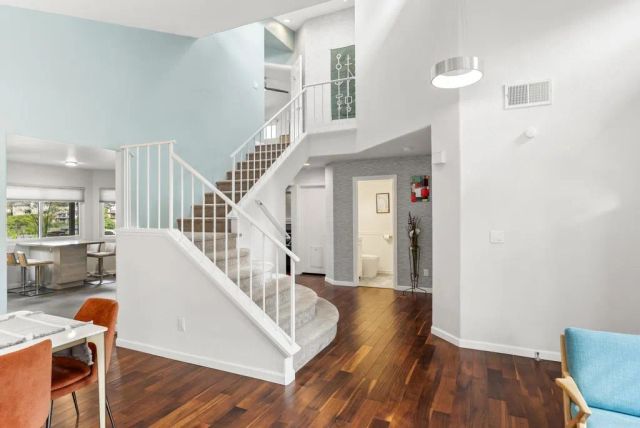 6749 Alamo Ct, La Mesa, CA 91942