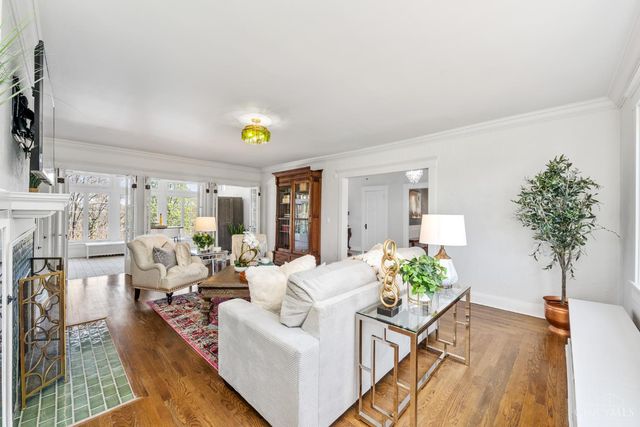 718 Clinton Springs Avenue, Cincinnati, OH 45229