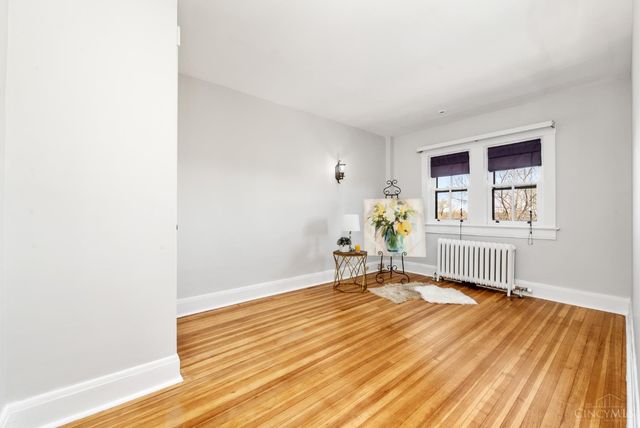 718 Clinton Springs Avenue, Cincinnati, OH 45229