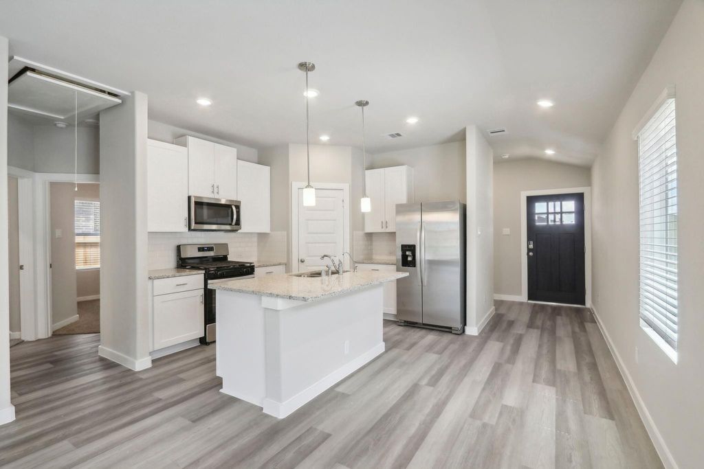 14150 Granger Pointe, Conroe, TX 77302