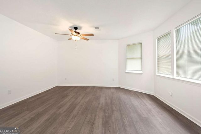 556 Sunfield Drive NW, Lilburn, GA 30047